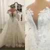 Robes de mariée sirène grande taille robe de mariée cristaux de perles avec jupe de balayage train dentelle appliques manches cape plongeant V robe de novia estido