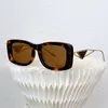 2022p Солнцезащитные очки моды пара солнцезащитные очки треугольник