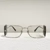 Varumärkesdesigner solglasögon liten fyrkantig metallram dubbel B -bokstäver Enkel modestil UV400 Protective Glass BE3110