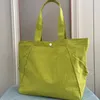 LL-139 Marca Womens Tote Gym Yoga Borse Messenger Borse Outdoor Viaggi Ragazze Borsone Casual Esercizio Roba Sacchi Grande capacità