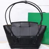 Arco Weave Grained Calfskin Smooth Leather Fashion Trend Simple Luxurys Women Contough Handbag C6CX#