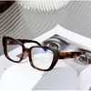 Ny populära fyrkantiga plattglasögonmodell: VPR 01y Classic Business HD Transparenta Ladies Glasses toppkvalitet med originalbox