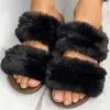 Huis harige vrouwen slippers trend pluche warme dames winterschoenen glijden op flats solide home sandalen vrouwen faux bont dia's platform G220730