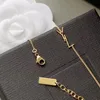 Bracciale a catena in oro di design Bracciali da donna Gioielli d'amore Ciondolo a lettera di lusso Bracciale a Y per matrimonio con orecchino di fascino da donna