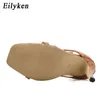 Sandaler Eilyken Black Stone Pattern Sexy Strappy Women Stiletto High Heels Thong Street Fashion Ankel Strap Damskor 220317