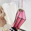 Mode rose-blanc jeune fille sac à bandoulière douce fleur impression chaîne sac concepteur femmes atmosphère avancée en cuir sacs de messager