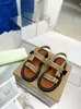 2022Designer Vintage rutor Pantoufle Sandaler Print Furleys Arkiv Pläd Pool Tofflor Dam Beige Sommar Strand Utomhus Cool Mule Storlek 35-42 med låda