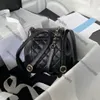 12A Mise à niveau Miroir Qualité Designer Femmes Mini Sac à dos Noir Agneau Matelassé Rabat B Classique Double Chaîne En Or Sac À Bandoulière En Cuir Véritable Embrayage