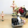 Obiekty dekoracyjne figurki mechanizm pudełka muzyki balerina z trzema obrotowymi magnesami świąteczne prezenty Niezwykłe prezenty urodzinowe