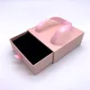 Красочное индивидуальное логотип портативная ювелирная коробка кольцо/браслет/ожерелье с ленточной ручкой