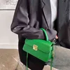 Kvällspåse stenmönster liten crossbody 2022 sommar trendiga kvinnors designer handväska totes lyx axel sida s kort handtag 0623