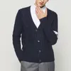 TB-tröjor Autunm Vintertröja Male Fashion Brand Herrkläder Merino Wool Cable 4-Bar Classic V-Neck Cardigan Harajuku Coats