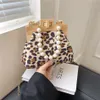 Lyx Kvinnors Handväskor Mode Leopard Koppling Skulder Väskor För Kvinnor Elegant Små Tote Designer PU Läder Crossbody Bag