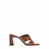 Тапочки Женщины коричневые летние дизайнерские туфли толстая каблука крест верхние сандалии качество кожаная мода с открытыми ногами Shoesslippers