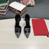 Сандалии женские туфли заостренные пальцы на вечеринке хрустальные насосы тонкие каблуки сплошные цвета красивые кратки