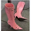 Botas hasta la rodilla de cuero de piel de cordero de Cagolela Zapatos con cremallera lateral adornados con hebilla de tachuela Punta estrecha Tacón de aguja Bota alta Diseñadores de lujo Zapato para mujer Calzado de fábrica