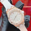 Kwarc Ruch Watch Watch 37 mm obudowa ze stali nierdzewnej silikonowe zespół moda osobowość Diamond Diamond Watch Luksusowe zegarki AAA