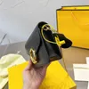 حقيبة الخصر الأزياء حقيبة الكتف عتيقة 2022 حقيبة رسول مصمم مربع مربع جديد