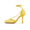 2023 diseñadores Mujeres Sandalias de tacón alto Zapatillas Sandalias de cuero Diapositivas Diseñador superior Señoras fiesta zapatos de vestir de boda