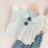 여름 여자 의류 세트 홍콩 스타일의 인형 고리 웨이브 소매 소매 탑 넓은 다리 바지 아기 옷 어린이 의상 220425