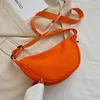 حقائب سهرة موضة حقيبة كتف المرأة بلون النايلون Crossbody للحقائب غير الرسمية شريط عريض قماش الصدر حقيبة يد صغيرة