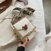 Młode słodkie torby na skórzane skórzane worki dla kobiet 2021 Modna moda Mała luksusowa torebka torebka łańcuchowa torebka