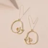 Dangle Lustre De Mode 2022 Abstrait Grandes Boucles D'oreilles Pour Les Femmes Rétro Alliage Creux Piercing Longue Boucle D'oreille Partie Bijoux Accessoires GiftsDan