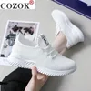 Höhenhöhe Schuhe Mesh Sneakers Studentinnen Frühling Sommer Frauenschuhe koreanische Mode Rennen weißer Schuh atmungsaktiv