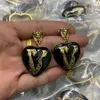 Moda yeni tasarlanmış küpe saplama aşk kalp v mektuplar kolye banshee medusa kafa portre 18k altın kaplama kadınlar küpe ladie299k
