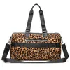 Bolsa de viagem para mulheres leopardas yilian leopardo para mulheres de curta distância, versátil versátil à prova d'água bolsa de ginástica 220420