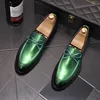 Mix 4 modeller italiensk lyxdesigner klänningskor topp läder bröllop fest män skor mocka mode loafers häl sko storlek 38-45