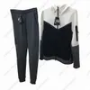 Mens Designer Tracksuits Tech Tech Poleece Hoodies Logo Baskılar Günlük Street Leisure Fashion Street Giyim Ezirdi Sweatshirtler Uzun Kollu Ceket ve Pantolon Seti NK Pamuk