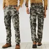 pantalon boisé de camouflage