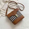 Shopping Bags Retro Plaid Bag Women's Fashion Online Celebrity One Shoulder Slung Bucket Bag 220331