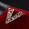 Pins Brooches Crystal Letter V Brooch Pin Rhinestone Triangle Lapel Men's Suit Shirt Collar Cardigan Badge Jewelry Gifts For Women Kirk22