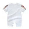 디자이너 신생아 아기 옷 림복 장미 유아 여름 소년과 여자 의류 통기성 순수면 짧은 슬리브 롬퍼 아기 얇은 격자 무늬 셔츠 psk163
