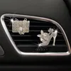 Decorações de interiores Bling Car Acessórios para carros meninas Sapatos de cristal de diamante Bolsa de shitbag Air Scownener Crown Auto Ornament Birthing