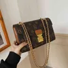 Portemonnee Bloemtas Vrouwelijke Winter Nieuwe Stijl Ketting One Schouder Underarm Tas Veelzijdige Messenger Small Square Bag