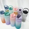 Stor volym 2L Gradient Plastic Water Bottle Mugs Tumblers för hem och utomhus med tidskapacitetsskala