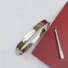Jóias de designer de luxo pulseira de amor para homens e mulheres pulseiras de casal chave de fenda 316L pulseira de aço de titânio com bolsa de veludo original