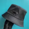 Whole 2022 Fashion Designer Bucket hat Winter Beanie Men Women Cap Luxury Knitted Hat Caps Ski Snapback Mask Fitted Unisex Cas5170366