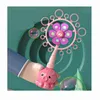 Mulino a vento poroso Soffiatore di bolle Bacchetta Giocattoli Spinner Bubble Machine Giocattolo estivo per bambini all'aperto W2