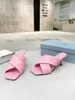 2022 Klasyczne sandały damskie grube sandały sandały stałe kolory wysokie obcasy skórzane otwarte palce luksusowe pada slajdów rozmiar 35-42