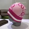 Lyx stickad hatt designer skalle möss