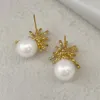 Gioielli retrò Orecchino di perla rotondo bianco Orecchini a bottone in metallo geometrici dal design grazioso per regali femminili da donna