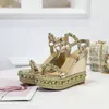 صندل حمراء حمراء وحيد مصممين Madcarina Sandalias High Heel Bottom Platform Wedge Espadrille منسوج جديلة الكاحل في الكاحل الصيف