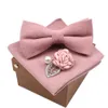 Vaste kleur super zachte suede mannen katoenen vlinderdas zakdoek broche set bowtie bowknot roze blauwe vlinder bruiloft nieuwigheid