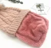 Berets Winter Women Hut Schalhandschuhe für Männer im Freien warme dicke Mütze mit Futtermädchen Pom Setberets