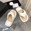 Kvinnor Summer Designer Bread Beach Slippers Macaron Color Super Soft Sheepskin Ladies Cute Slide Flip-Flops Sandaler