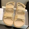 Designer Damsandaler Högkvalitativ Dam Slides Kristall Kalvläder Fritidsskor quiltade Plattform Summer Beach Slipper 35-42 Med låda och shoppingväska 11färg